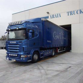 Araia Truck Center camion de trabajo 66